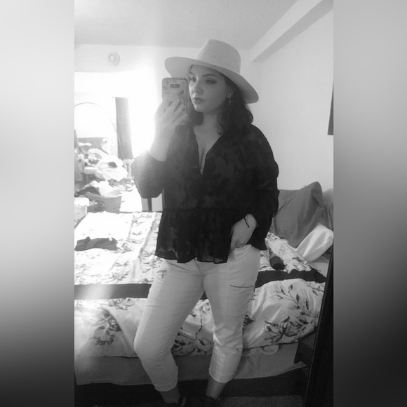 Belle‎ Sky Plunge Peplum Chiffon Top - Picture 3 of 10